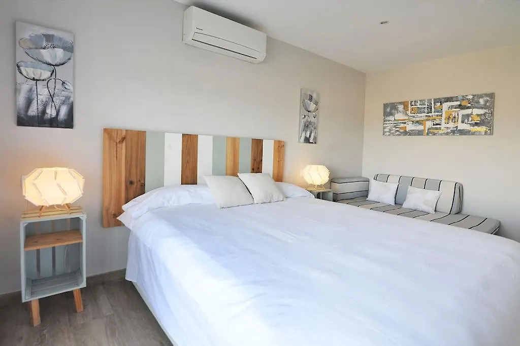 Atico Frente Al Museo Dali Apartment Figueres  Figueres (Girona)